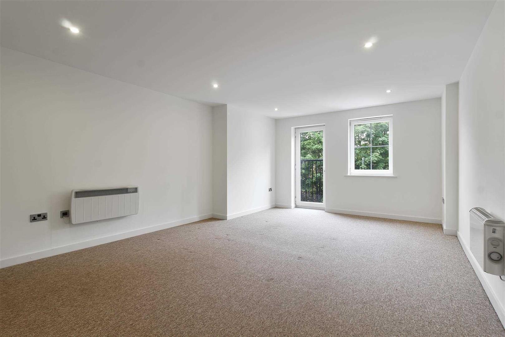 1 bed property in Piccadilly Heights, Chesterfield